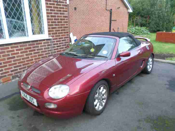 RED CONVERTIBLE MG VVC 2001 1.8 LTR SPARE OR REPAIR