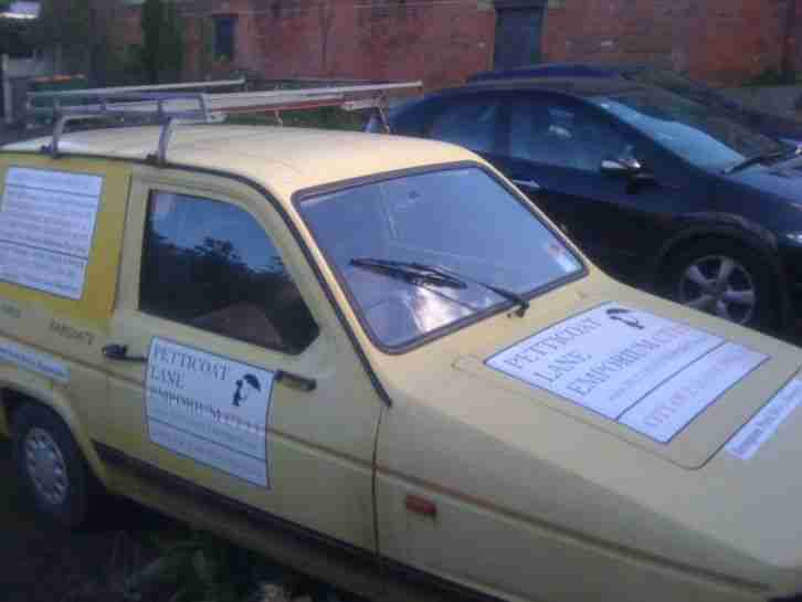 RELIANT DEL BOY NOT VAN 3 WHEELER (PIG) ROAD LEGAL MOT