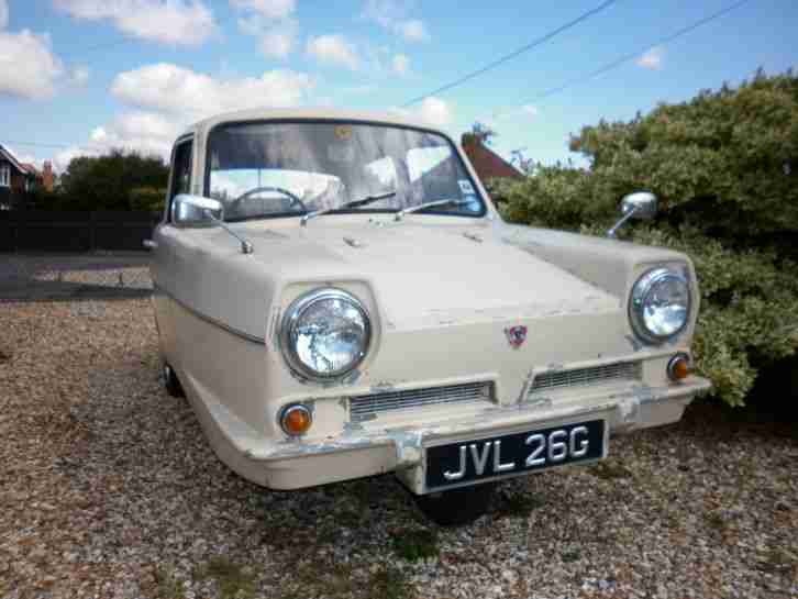 RELIANT REGAL 3/30 SALOON - BEIGE - 1969 - TAX EXEMPT