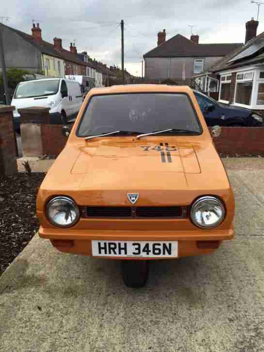 RELIANT ROBIN PICK UP *** A RARE PIG ***LOOK ***