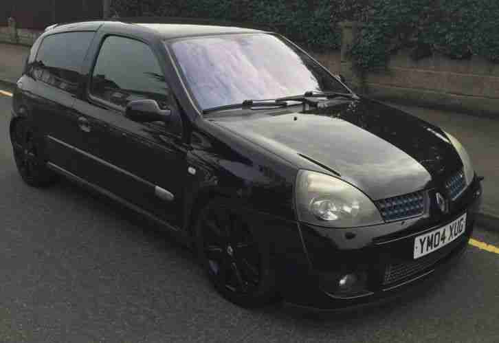 Renault CLIO 182. Renault car from United Kingdom