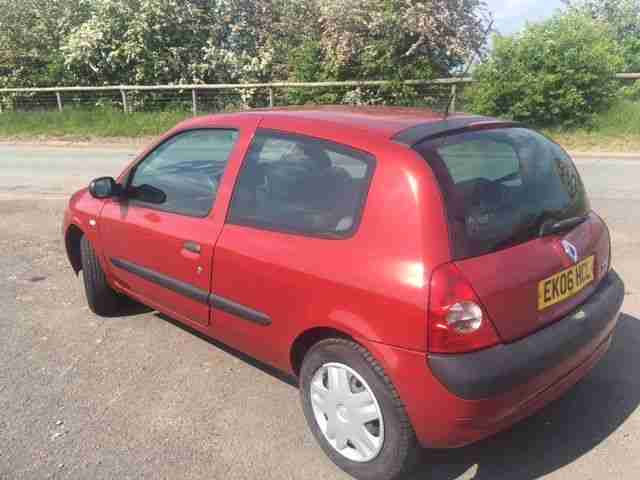RENAULT CLIO CAMPUS RED 1.2 8v petrol 2006