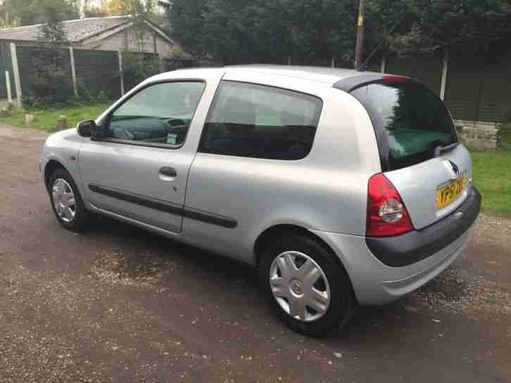 RENAULT CLIO EXPRESSION + 1.2L 16V CHEAP INSURANCE 2002 ECONOMICAL FULL SPEC