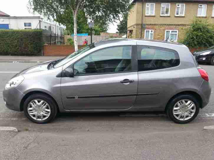 RENAULT CLIO EXTREME GREY 2010