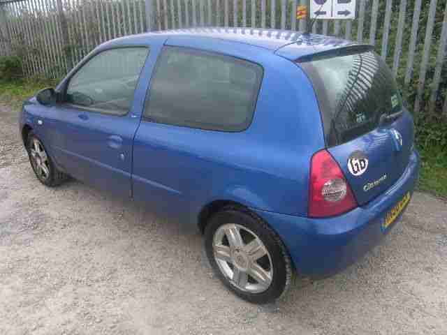 RENAULT CLIP 1.2 SPORT JUST HAS HAD NEW CLUTCH CHEAP TAX AND CHEAP INSURANCE