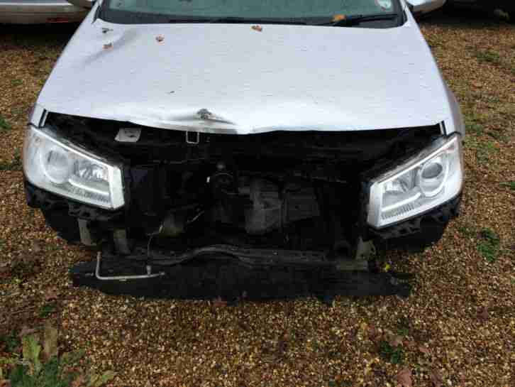 RENAULT MEGANE 1.5 DCI DIESEL SILVER 2007 SALVAGE DAMAGED REPAIR ASTRA GOLF