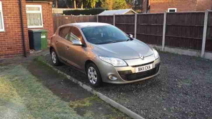 RENAULT MEGANE EXPRESSION DCI ECO 1.5 DIESEL 11 REG £20 A YEAR ROAD TAX 37K