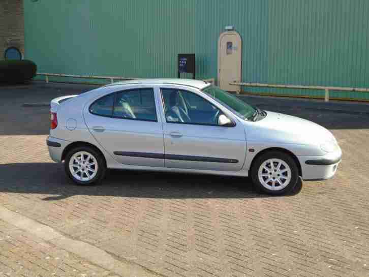 RENAULT MEGANE * NEW MOT * Service History * Drive Away Today * 2002 Petrol