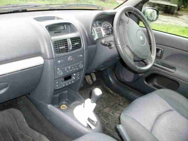 RENAULT CLIO PETROL