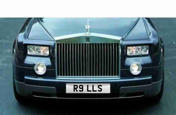 R9 LLS NUMBER PLATE