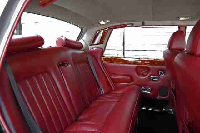 ROLLS ROYCE SILVER SHADOW 6.8 II 4 DOOR