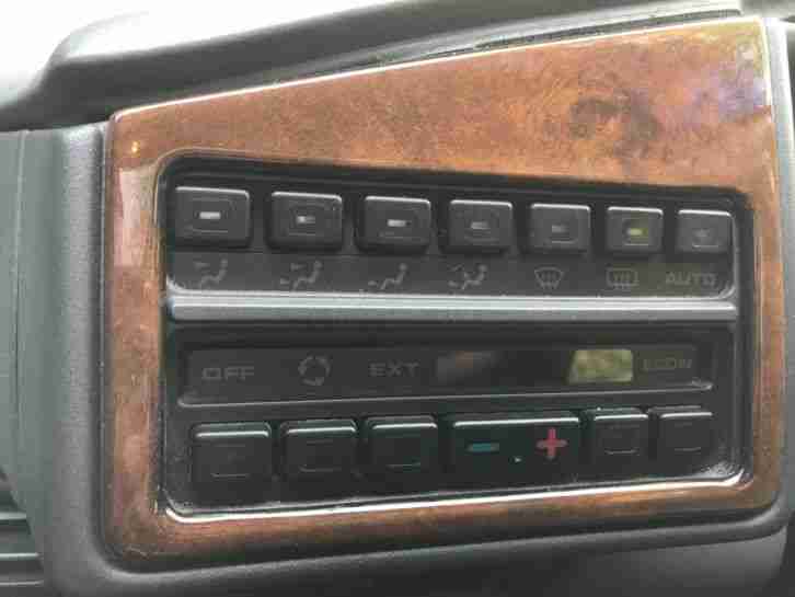 ROVERE 825 STERLING V6 AUTO COUPE