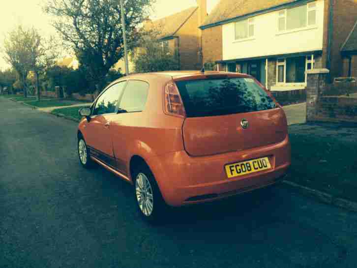 Red Fiat Grande Punto 1.4 Eleganza
