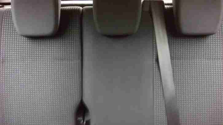 Red Suzuki Swift 07 1.3 5 door 81,000 miles