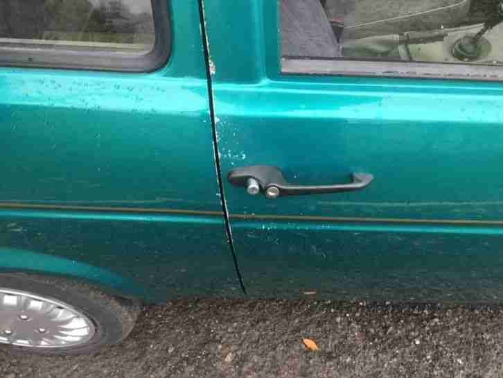 Reliant Robin