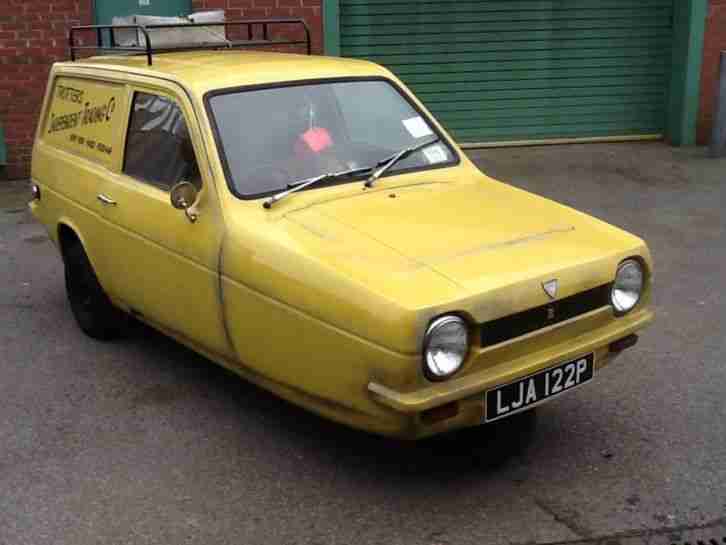 Reliant Robin