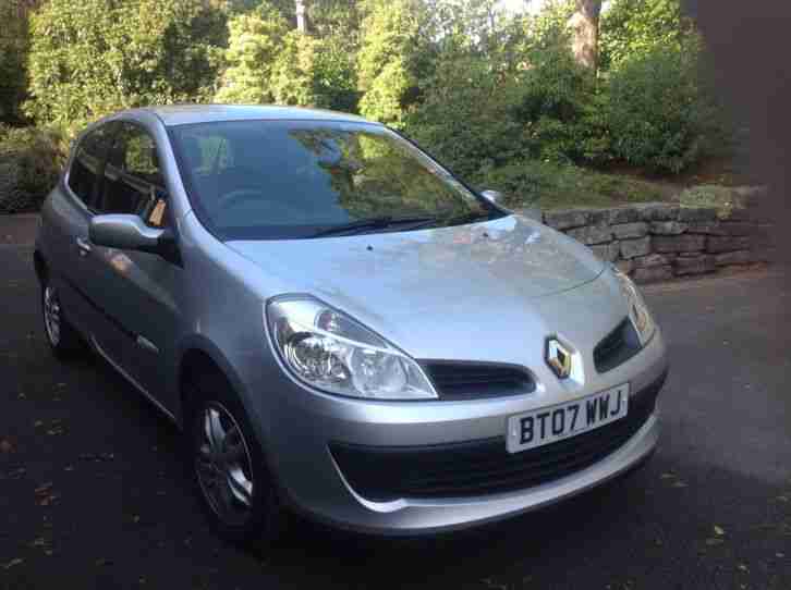 Renault Clio 1.2 16 valve 3 door Rip Curl 20,600 miles fully serviced, tax & MOT