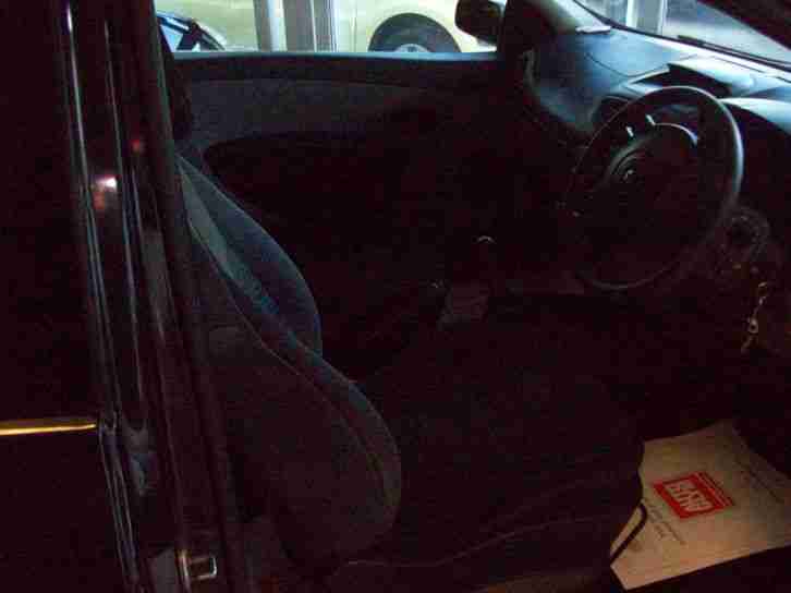 Renault Clio 1.2 16v 75 Extreme