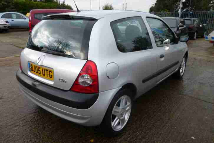 Renault Clio 1.2 16v DYNAMIQUE, SUN ROOF, ALLOYS, 46,000 MILES ONLY!!!!