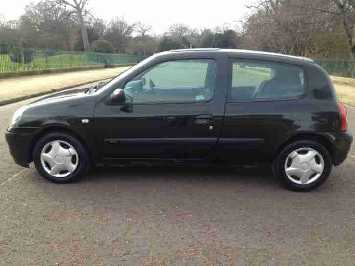 Renault Clio 1.2 16v Expression- 12 Months MOT till 23rd February 2016