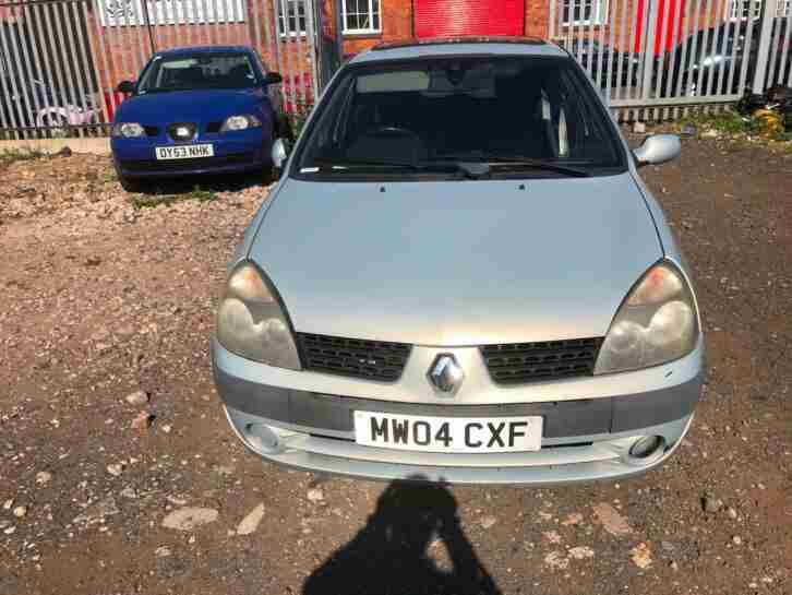 Renault Clio 1.2. Renault car from United Kingdom