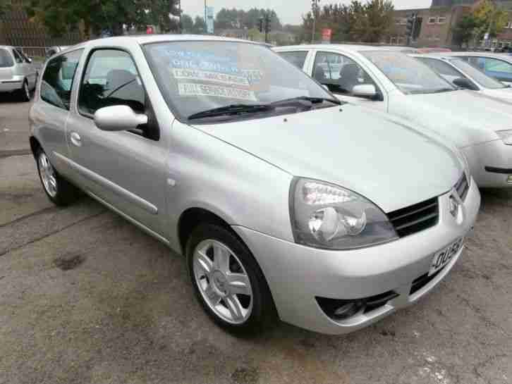 Renault Clio 1.2 ( a/c ) Campus Sport i-music