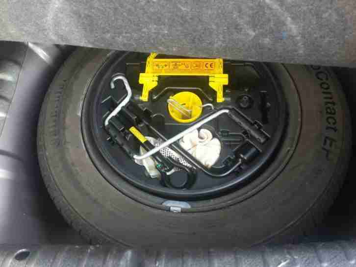Renault Clio 1.4 Petrol Automatic - Cloth Interior - Low Mileage