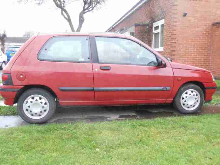 Clio 1.4 RN AUTOMATIC RED 3 DOOR WITH