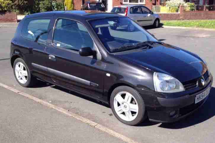 Renault Clio DCI '54' plate