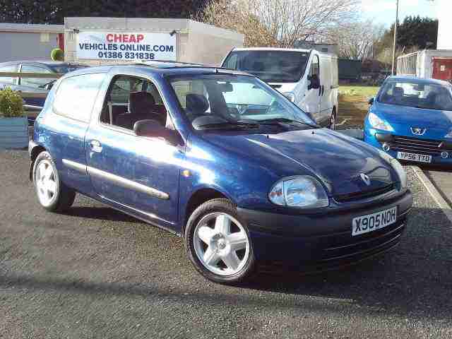 Renault Clio Grande 1149cc 3 Door Hatchback 2001 X Reg Cheap Bargain Mot