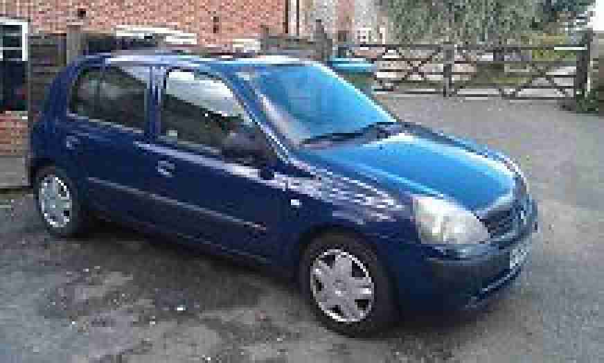 Clio Rush 2005 5 door, full yrs MOT