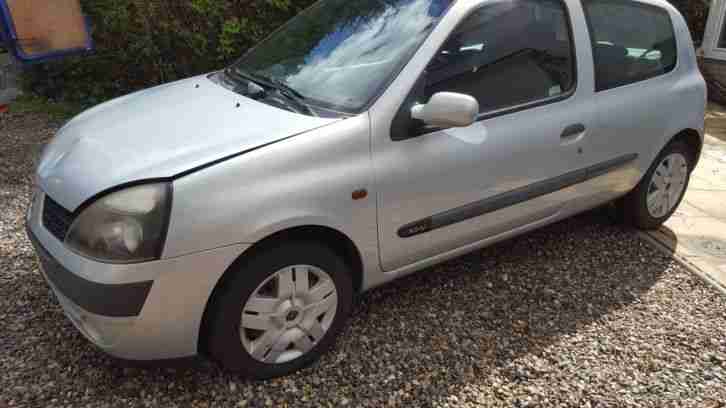 Clio ( Spares or repair ) Not Clio