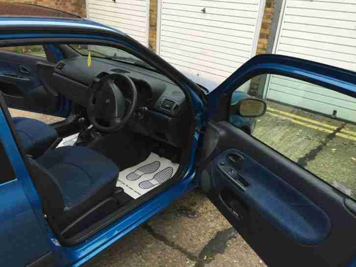 Renault Clio1.2 16v Expression very very good condition long mot