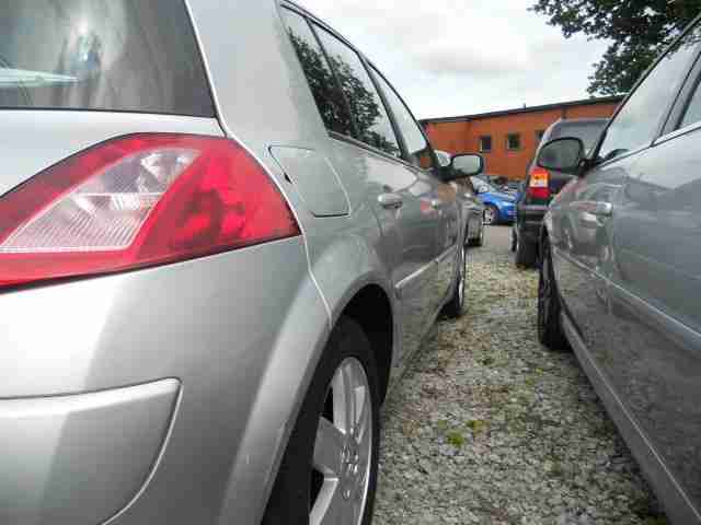 Renault Megane 1.4 16v 98 Dynamique