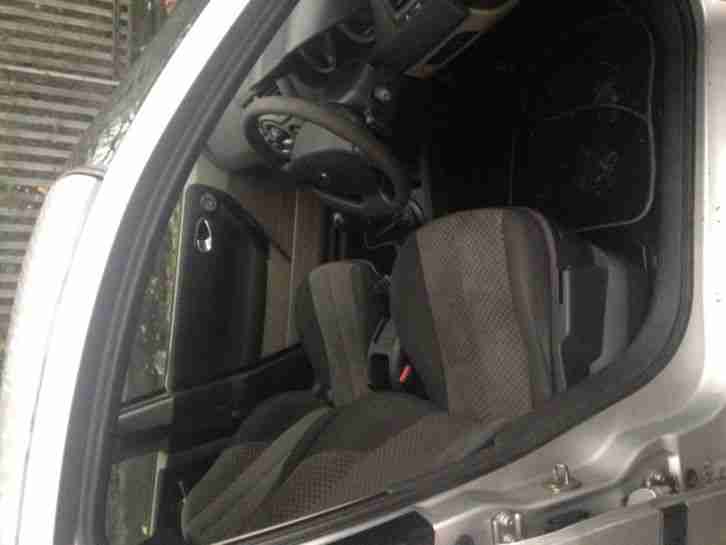 Renault Megane 1.4 with tow bar 2005 85500