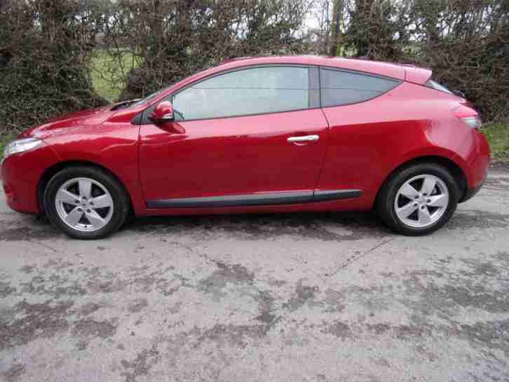 Renault Megane 1.5dCi 110 FAP ECO Dynamique Tom Tom 2011 PRESTON