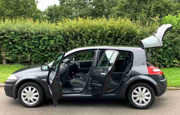 Renault Megane 1.6cc, Automatic gearbox, 5 Doors, 59k Miles, Spare or Repair