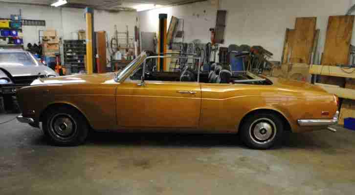 Rolls Royce Corniche 6.8 Convertible Project Gold Registration 4YRR