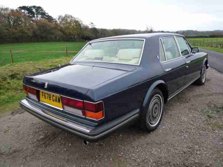 Rolls-Royce Silver Spirit