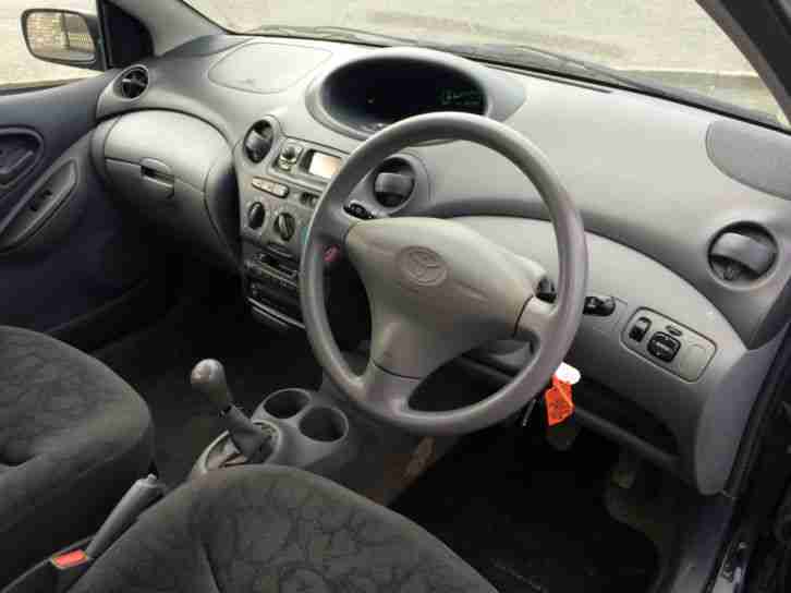 *SALE* 2002 52 TOYOTA YARIS 1.3 GLS VVTI 5 DOOR HATCHBACK - *ONE KEEPER*
