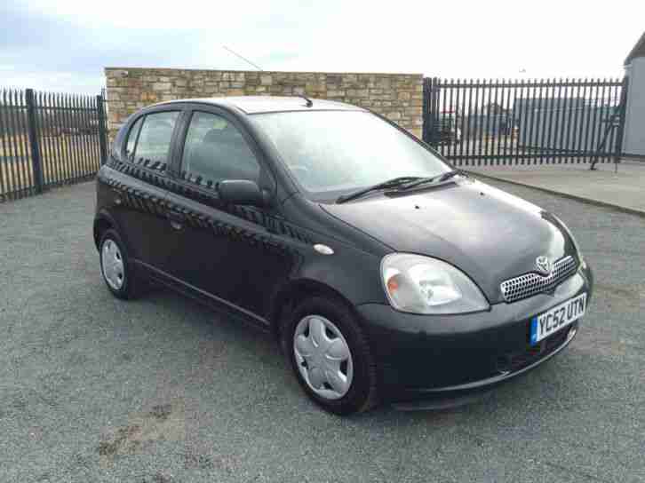 SALE 2002 52 TOYOTA YARIS 1.3 GLS VVTI 5 DOOR HATCHBACK ONE KEEPER