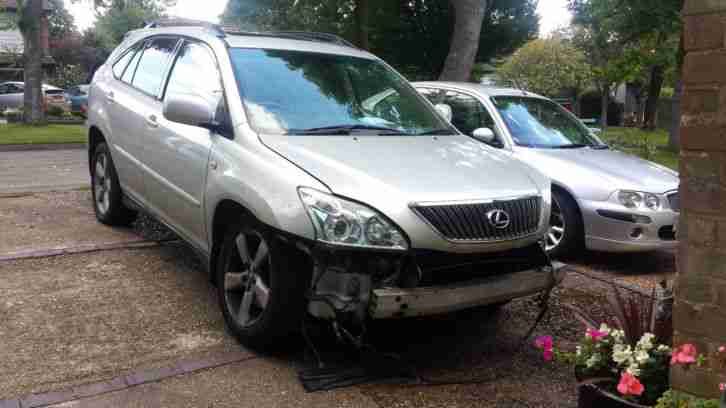 ***SALVAGE FOR PARTS AND SPARES ONLY*** 2004 LEXUS RX300 SE-L AUTO SILVER