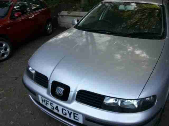 SEAT LEON 1.6 S 54 REG ALLOYS 5DR LOW MILES 85K