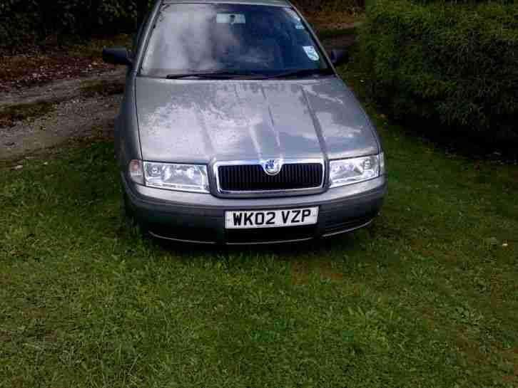 SKODA OCTAVIA 1.6 SALOON LOW MILEAGE FOR YEAR