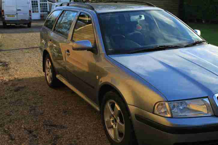 SKODA Octava 1.9 TD AMBIANTE Estate (low miles 119000