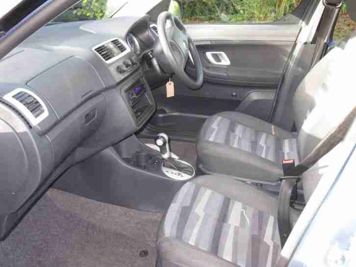 SKODA ROOMSTER 2 . 1.6 AUTOMATIC MPV