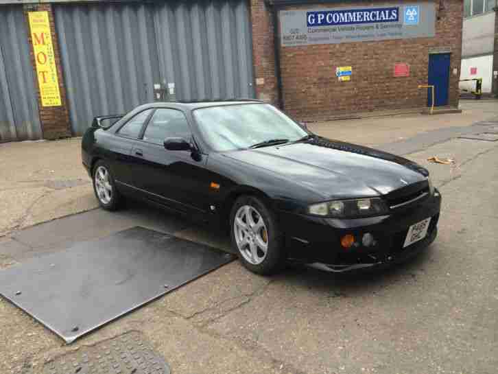 SKYLINE GTS4 GTR 4WD AUTO BLACK