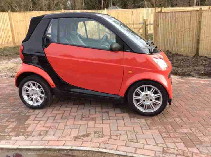 SMART CAR FOUR TWO CONVERTIBLE 2004 RED/BLACK, LOADS HISTORY, NEW ENGINE BN266FY