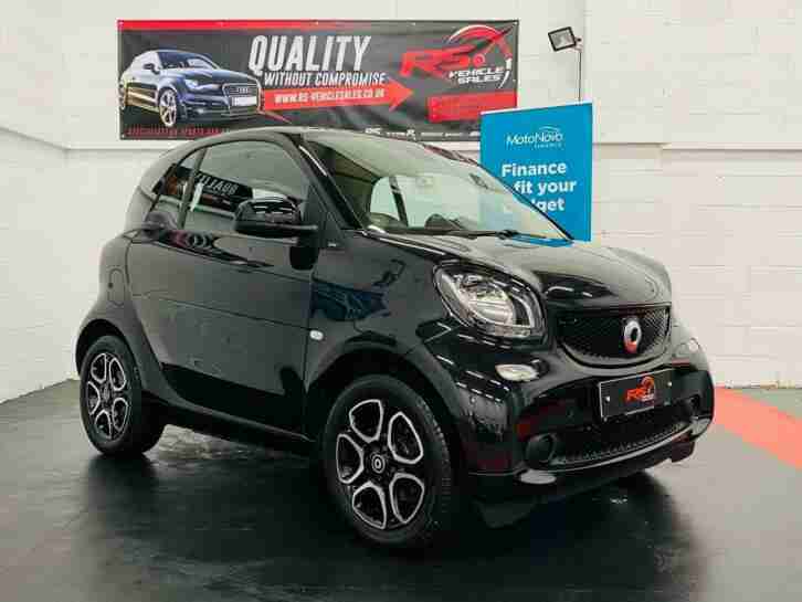 Smart FORTWO 0.9T. Smart car from United Kingdom