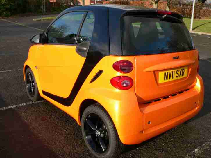 SMART FORTWO NIGHTORANGE EDITION 2011 TOTAL PERFECTION